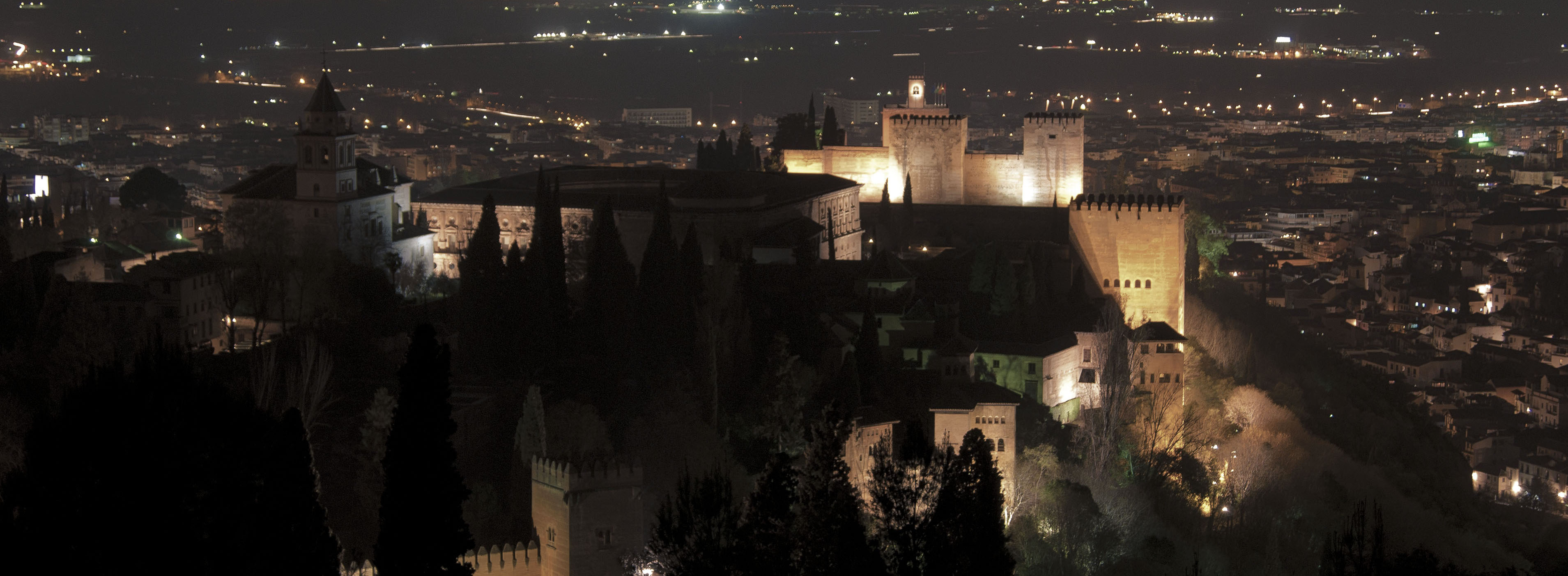 Ruta nocturna gratuita por Granada
