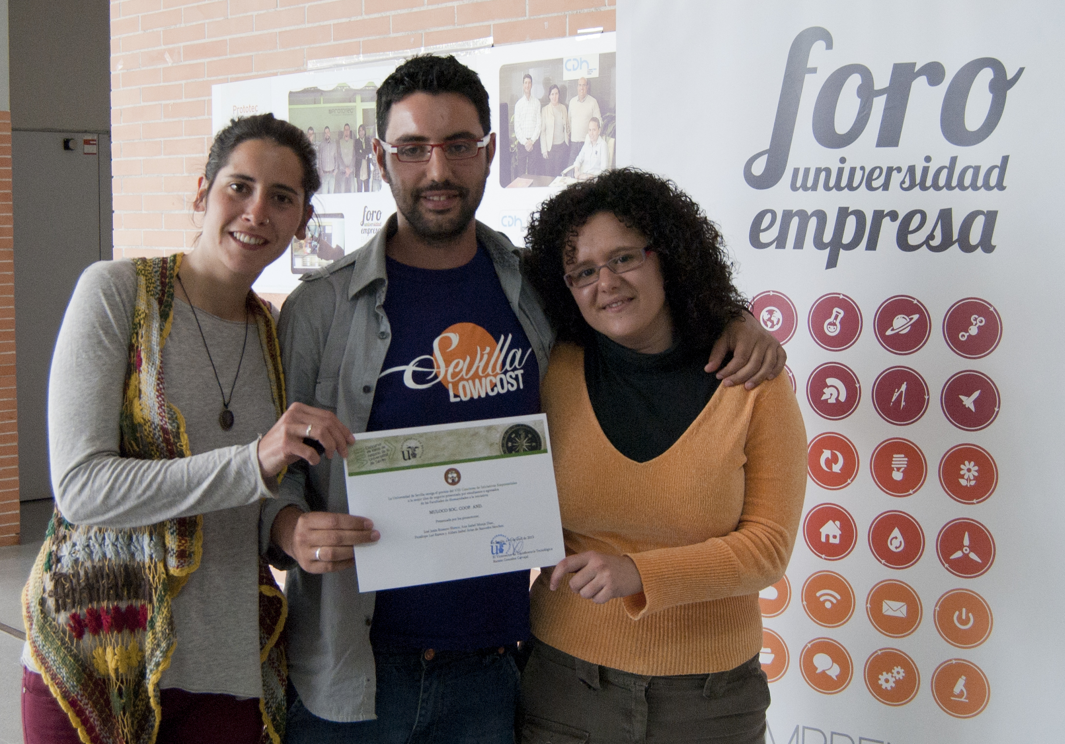 La Universidad premia a Sevilla LowCost