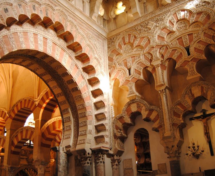 Routes à travers Cordoue. Visite libre de Cordoue et visites guidées - Visites guidées de la ville Routes à travers Cordoue. Visite libre de Cordoue et visites guidées - Visites guidées de la ville